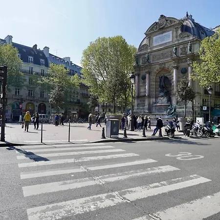 Sunny Notre Dame Апартаменты